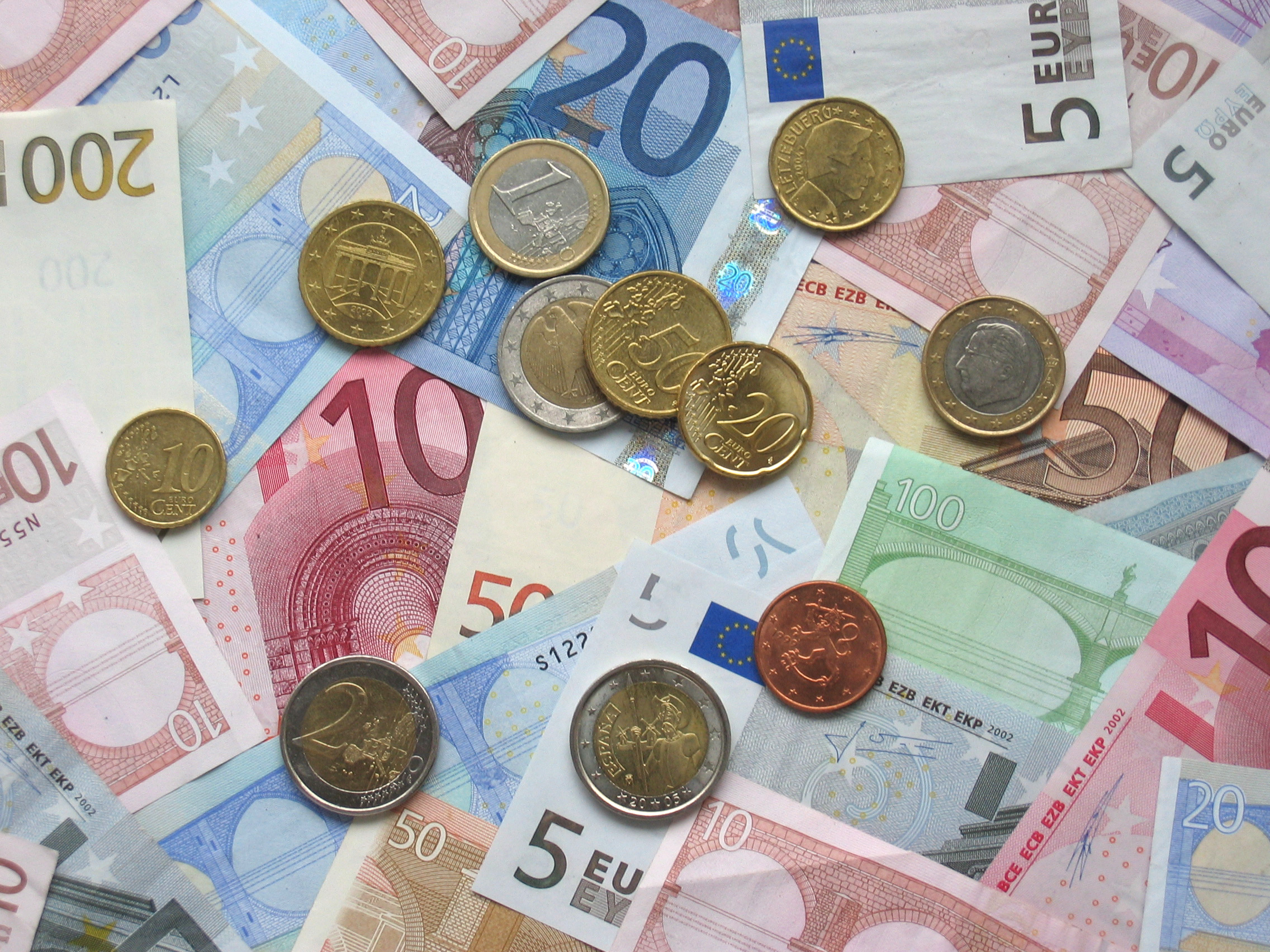 italian-banks-give-37-million-euros-in-microcredit-european